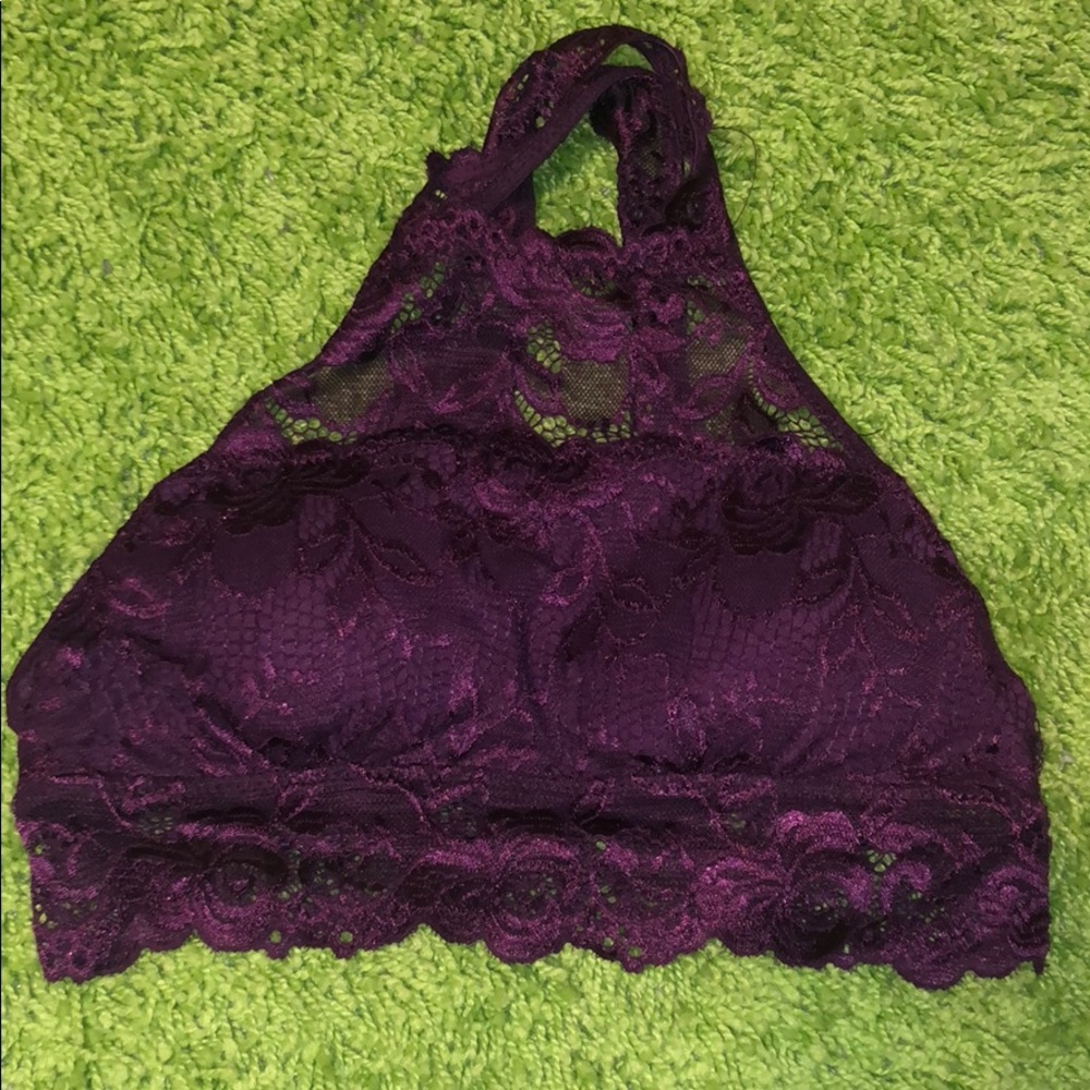 Super cute, never worn bralette. Size S